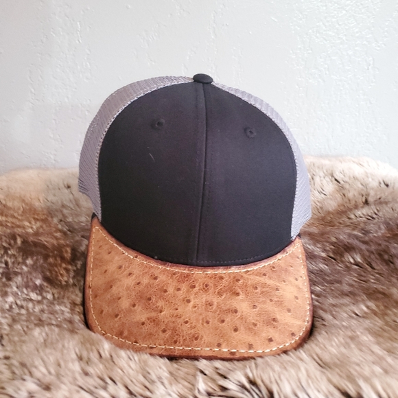 Ball cap with hand-sewn leather patch on brim - Picture 2 of 2